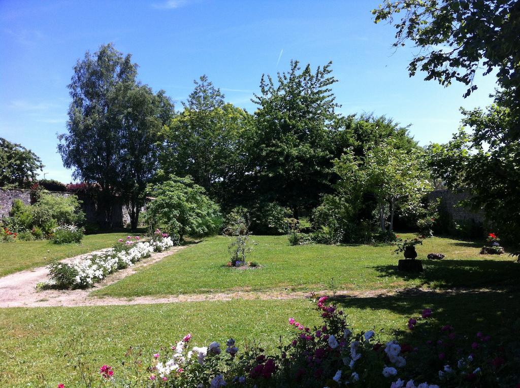 Le Clos de La Muse Saint-Junien Exterior foto